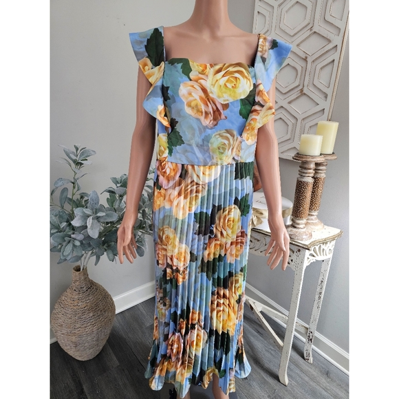 Chi Chi London Blue Floral Print Ruffle Pleated Midi Dress Size 16 - Picture 3 of 10